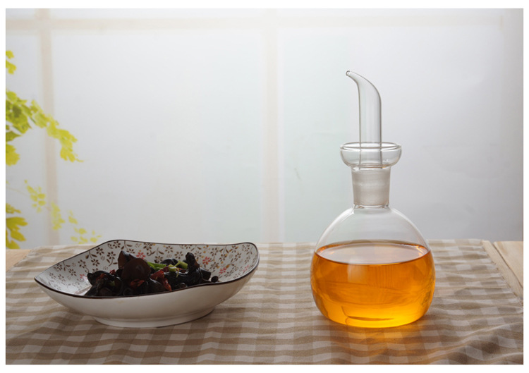 Glass Oil Pot Household Oil Bottle Kitchen Supplies Seasoning Bottle with Lid Oil Vinegar Bottle Glass Oil Pot Pot detail