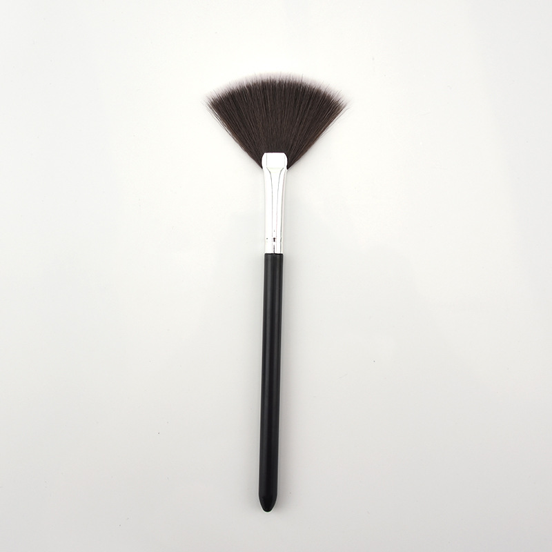 Lise Yiren new single wholesale long handle fiber hair makeup brush beauty makeup tools fan uniform paint detail