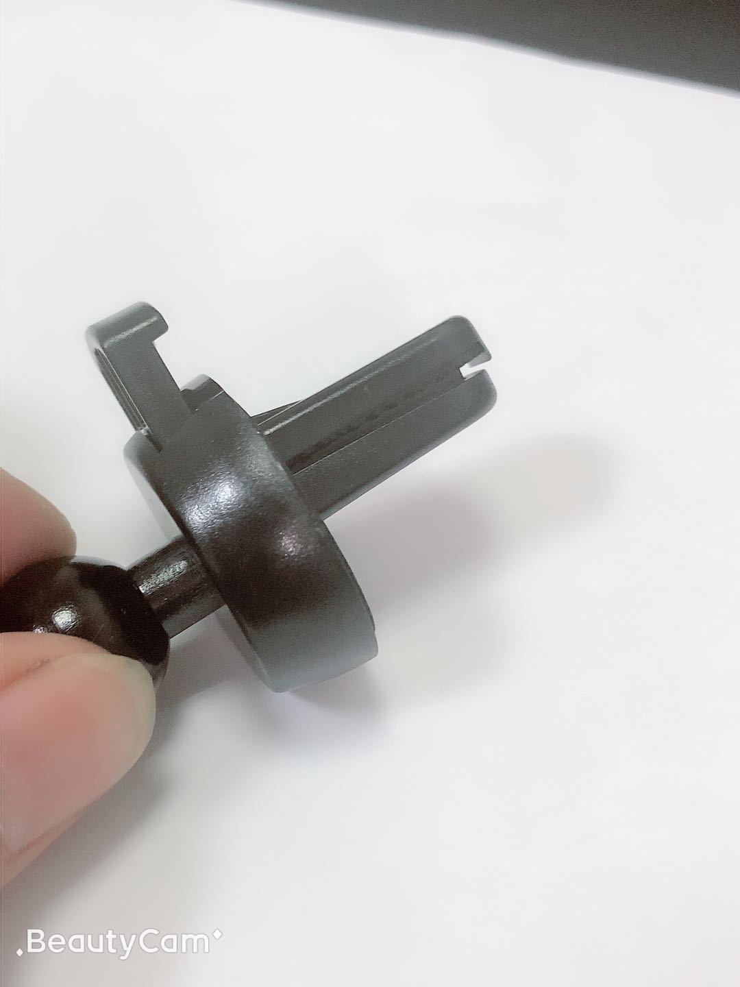 Manufacturers car bracket accessories car air outlet clip car air conditioning air outlet air outlet accessories base detail