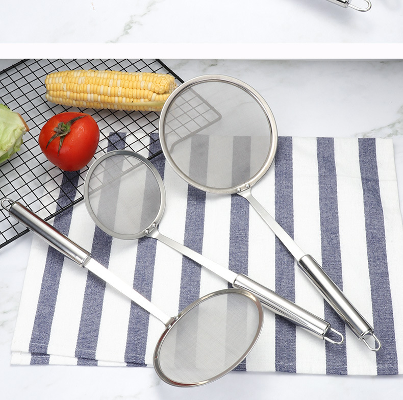 Stainless Steel Oil Separator Filter Spoon Kitchen Tool for Scooping Out Oil Residue and Foam,Strainer Spoon with 80 Mesh and 100 Mesh Filters detail